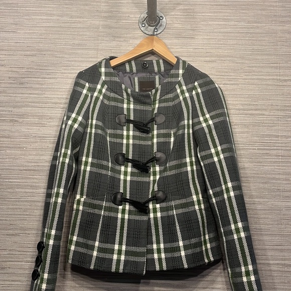 Plaid medium weight coat - Picture 4 of 4